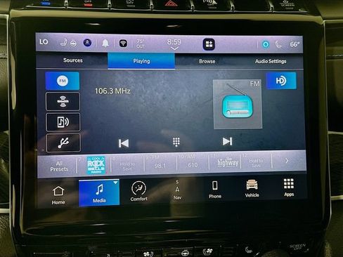 Used 2022 Jeep Grand Cherokee Trailhawk w/ Luxury Tech Group III AWD/4WD image 15