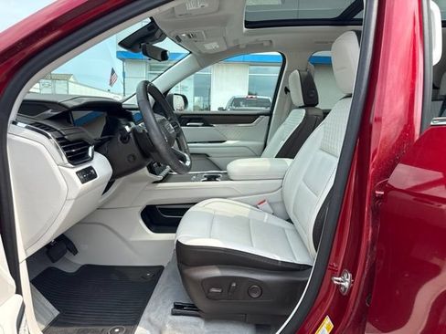 Used 2024 GMC Acadia Denali w/ Super Cruise Package AWD/4WD image 14