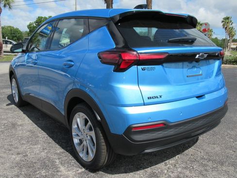 New 2027 Chevrolet Bolt LT w/ Comfort Package FWD image 6