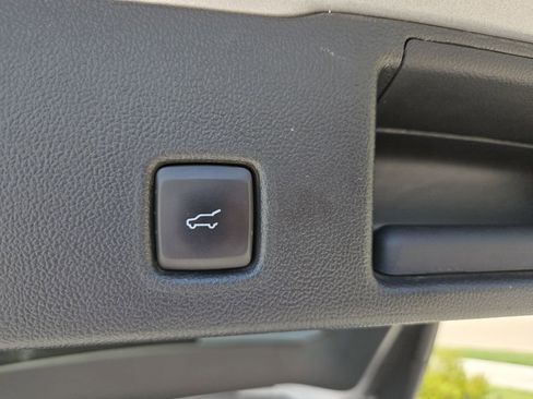 Used 2023 Ford Escape ST-Line image 31