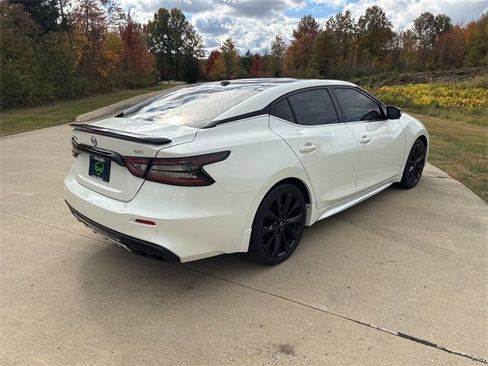 Used 2023 Nissan Maxima SR w/ Sport Mat Group image 5