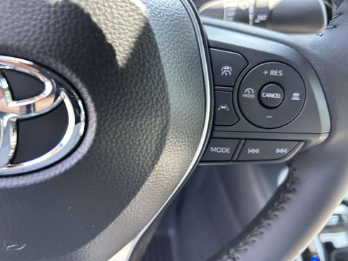 New 2026 Toyota Corolla SE FWD image 19