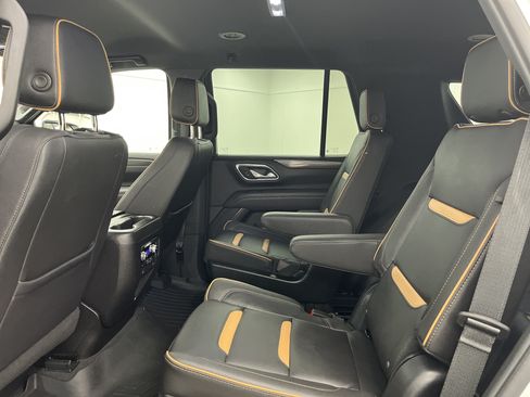 Used 2023 GMC Yukon AT4 AWD/4WD image 16