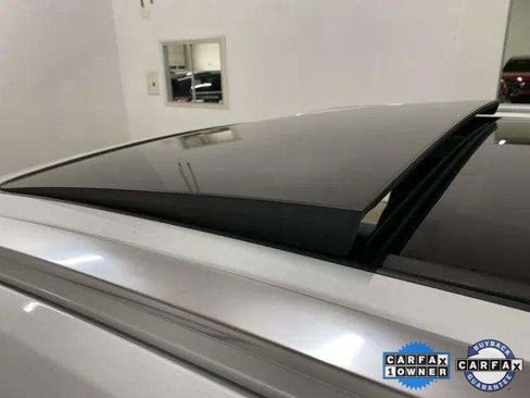 Used 2023 Volvo XC60 B5 Plus image 26