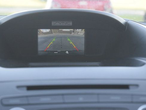 Used 2017 Ford Escape SE FWD image 10
