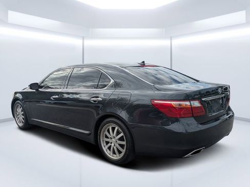 Used 2011 Lexus LS 460 L w/ Luxury Pkg RWD image 5