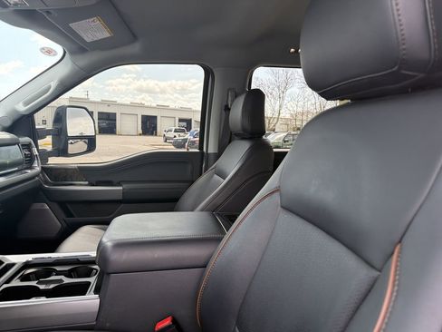 Used 2025 Ford F250 Lariat w/ Tremor Off-Road Package image 12