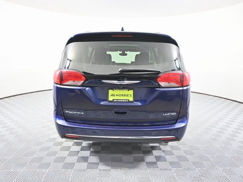 Used 2020 Chrysler Pacifica Limited image 5