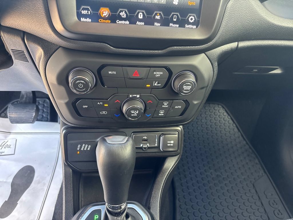 Used 2023 Jeep Renegade Limited AWD/4WD image 20