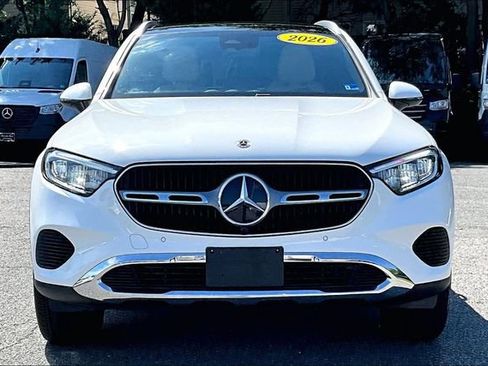 Used 2026 Mercedes-Benz GLC 300 4MATIC image 2