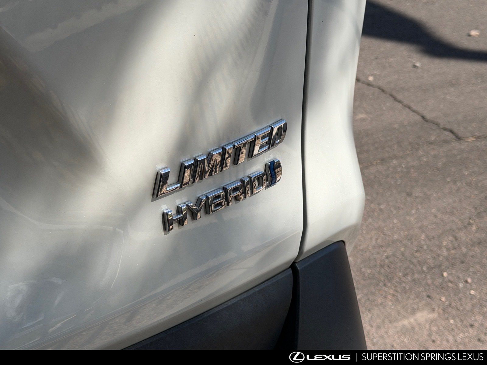Used 2020 Toyota RAV4 Limited AWD/4WD image 9