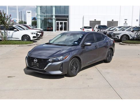 Used 2025 Nissan Sentra SV FWD image 3