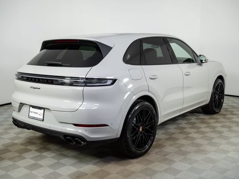 New 2026 Porsche Cayenne AWD/4WD image 29
