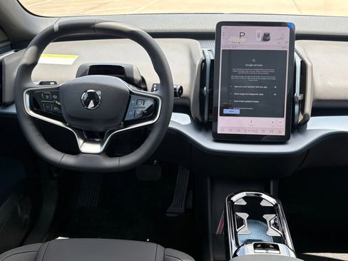 New 2025 Volvo EX30 Plus w/ Protection Package Premier image 10