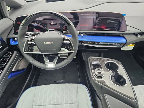 New 2026 Cadillac Optiq V AWD/4WD image 23