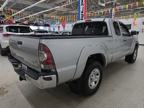 Used 2010 Toyota Tacoma 4x4 Access Cab V6 image 6