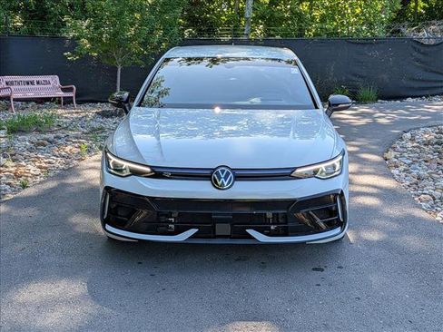 Certified 2025 Volkswagen Golf w/ Euro Style Package AWD/4WD image 9