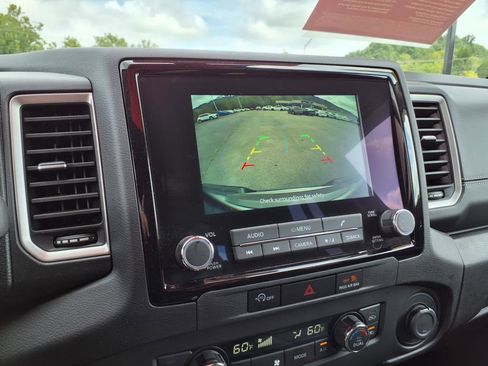 Certified 2024 Nissan Frontier SV w/ SV Convenience Package image 12