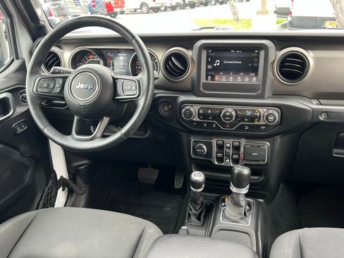 Used 2020 Jeep Wrangler Unlimited Sport AWD/4WD image 22