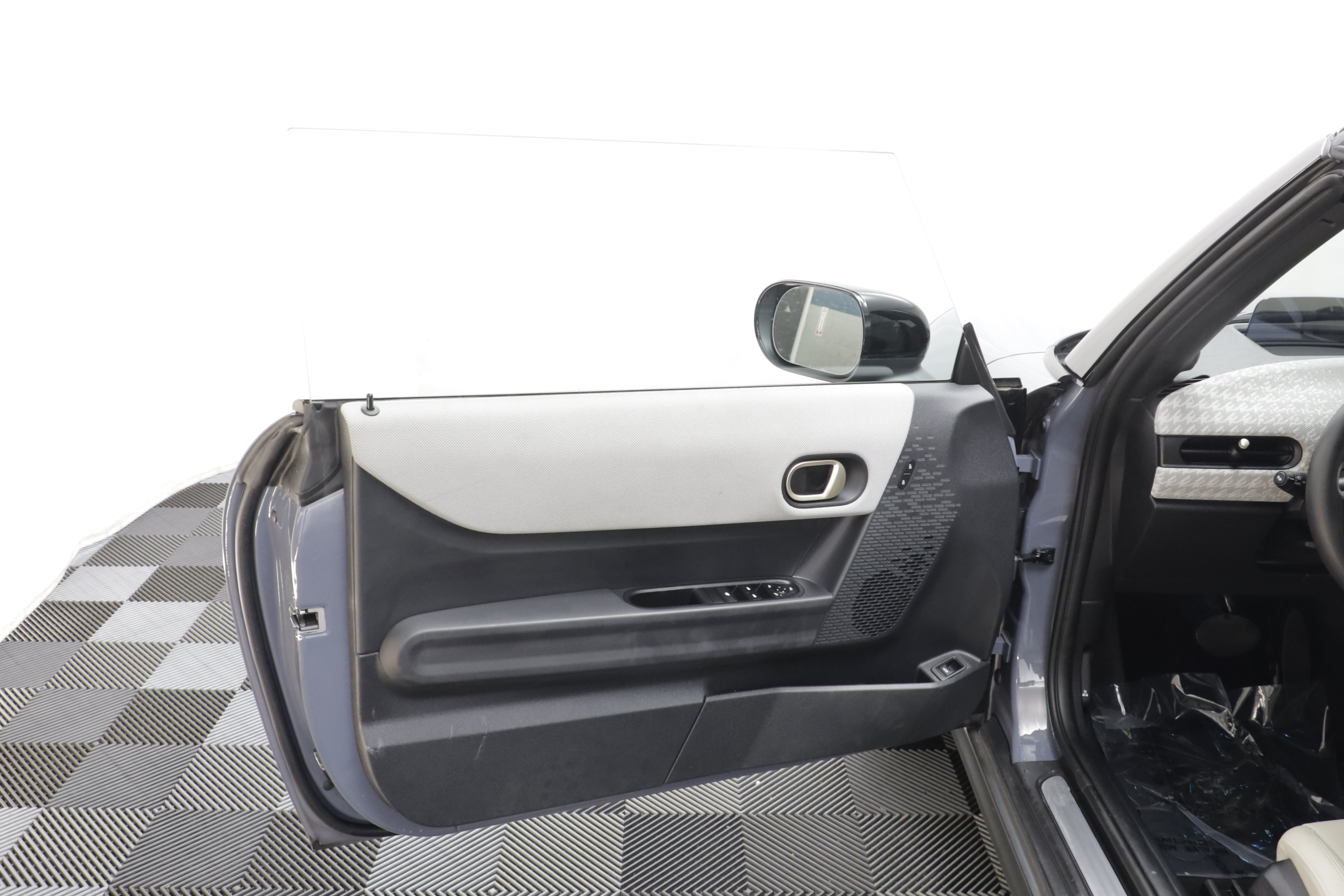 Certified 2025 MINI Cooper S FWD image 5