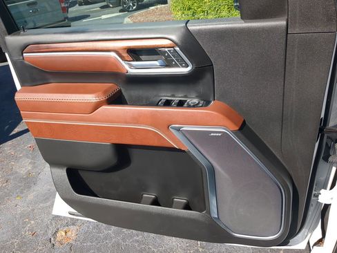 Used 2024 GMC Sierra 3500 Denali Ultimate image 31