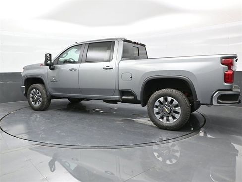 Used 2025 Chevrolet Silverado 2500 LT w/ Texas Edition image 4