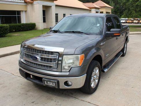 Used 2014 Ford F150 XLT w/ Equipment Group 302A Luxury image 8