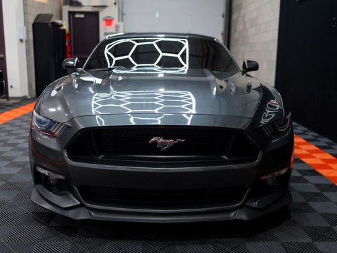 Used 2017 Ford Mustang GT Premium w/ GT Performance Package RWD image 8