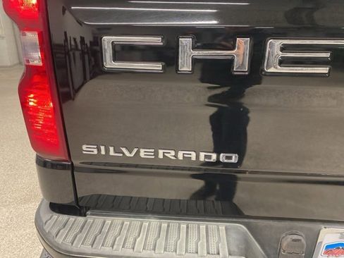 Used 2019 Chevrolet Silverado 1500 LT w/ Texas Edition image 8