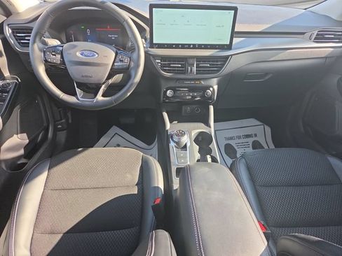 Used 2025 Ford Escape SE FWD image 29