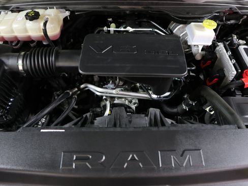Used 2023 RAM 1500 Big Horn AWD/4WD image 13