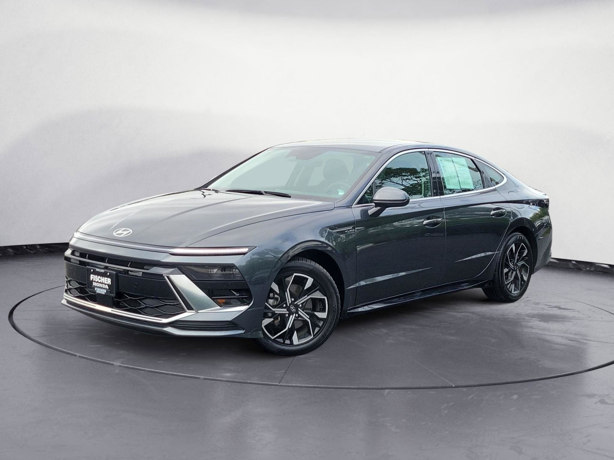 Used 2025 Hyundai Sonata SEL FWD image 1