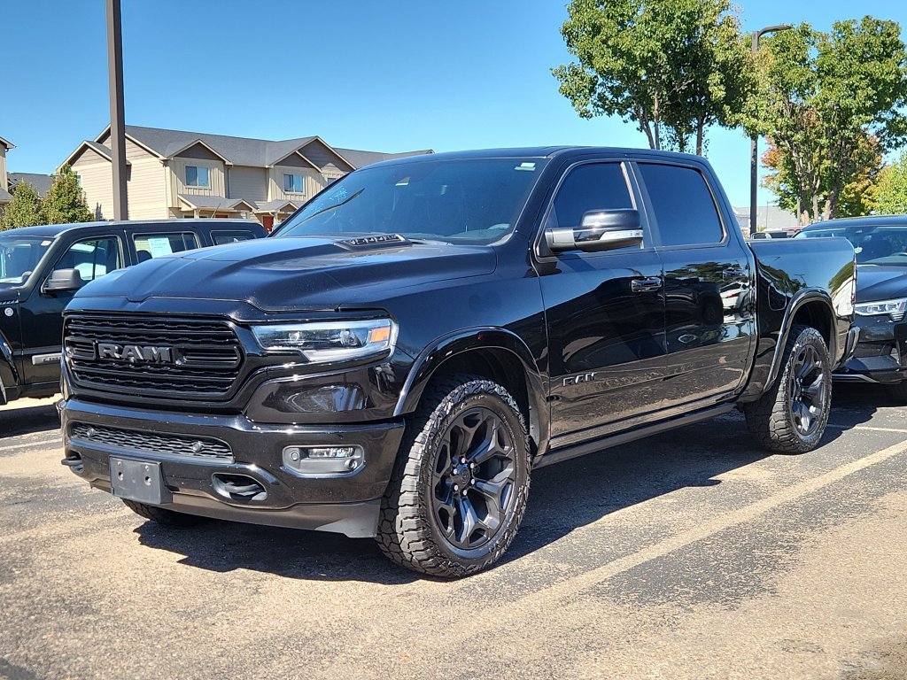Used 2020 RAM 1500 Limited w/ Black Appearance Package AWD/4WD image 3