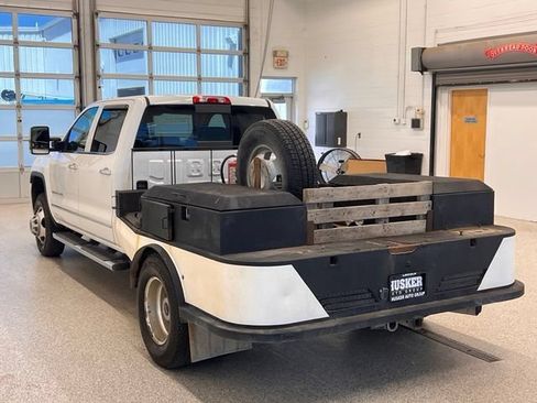 Used 2019 GMC Sierra 3500 Denali w/ Duramax Plus Package AWD/4WD image 7