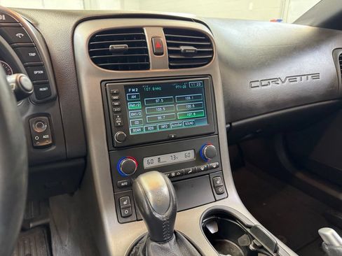 Used 2006 Chevrolet Corvette Convertible w/ Preferred Equipment Group RWD image 37
