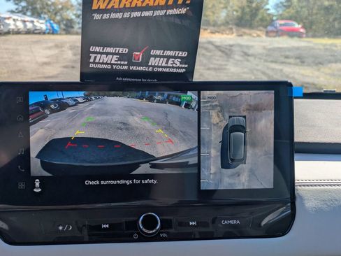 New 2026 Mitsubishi Outlander SE image 21