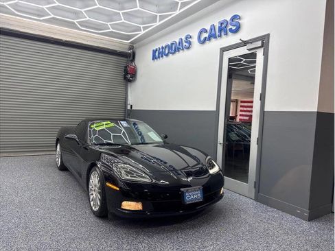 Used 2013 Chevrolet Corvette Coupe w/ 3LT Preferred Equipment Group RWD image 8