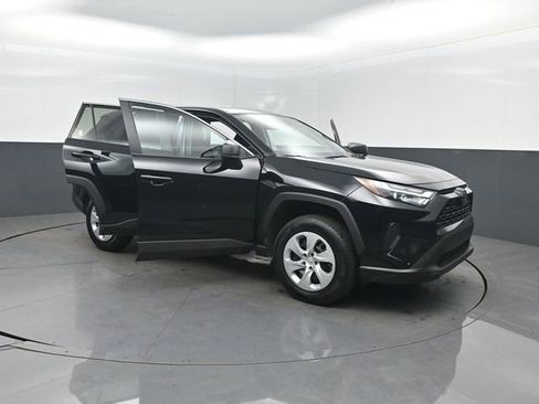 Used 2024 Toyota RAV4 LE image 41