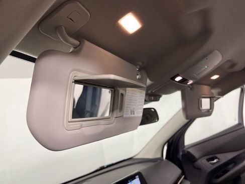 Used 2024 Nissan Ariya AWD image 38