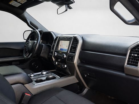 Used 2020 Ford Expedition XLT AWD/4WD image 25
