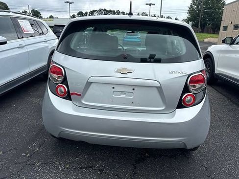 Used 2014 Chevrolet Sonic LS FWD image 5