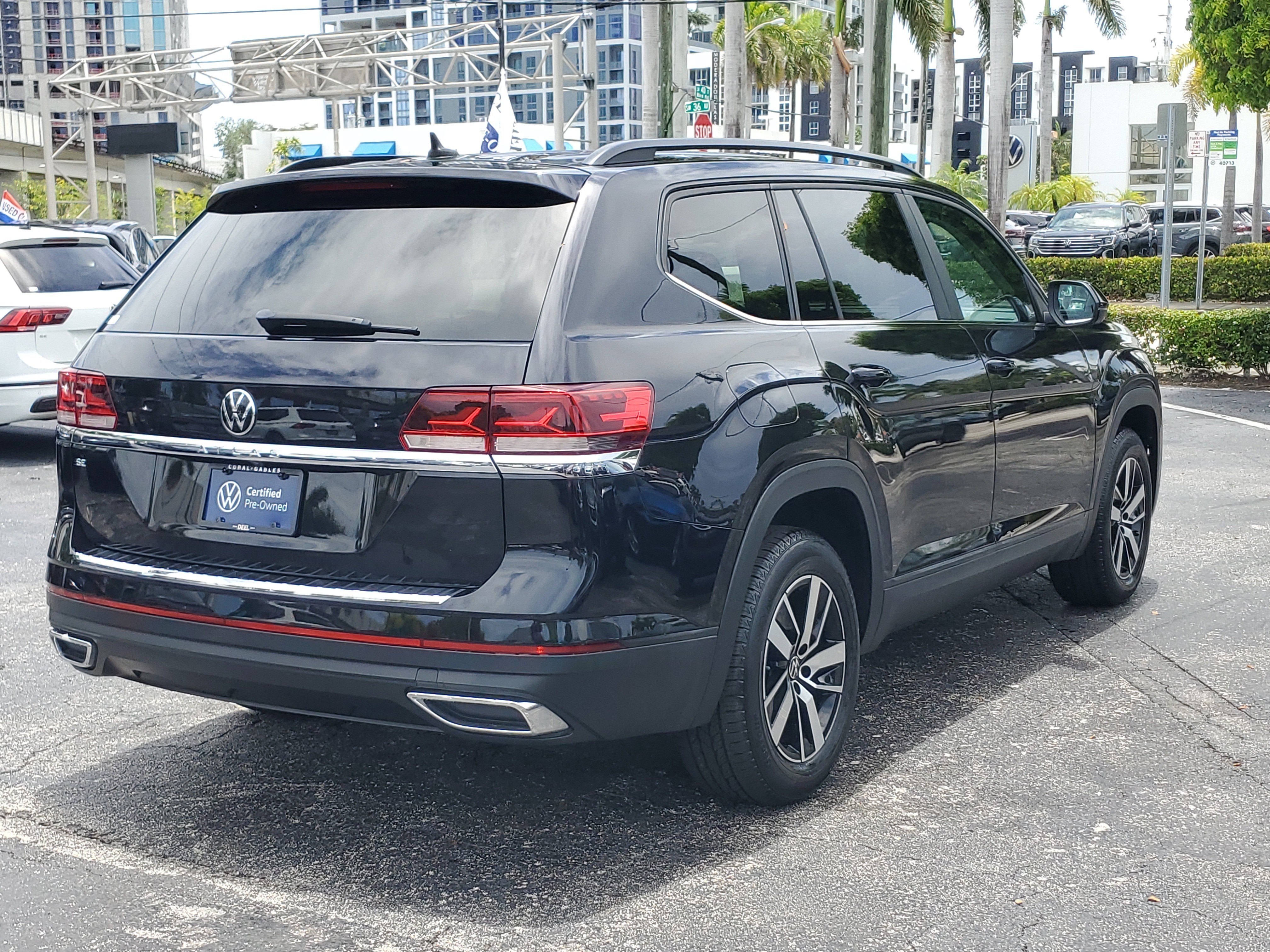 Certified 2022 Volkswagen Atlas SE FWD image 5