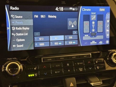 Used 2020 Toyota Highlander Platinum AWD/4WD image 18