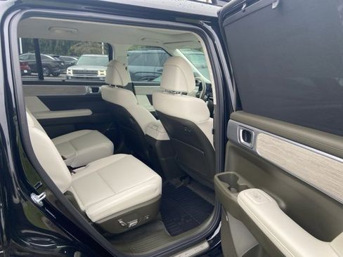 New 2025 Hyundai Santa Fe Calligraphy image 14