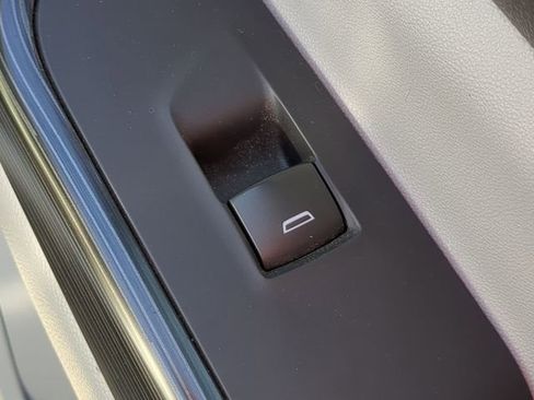 Used 2018 GMC Acadia SLT image 39