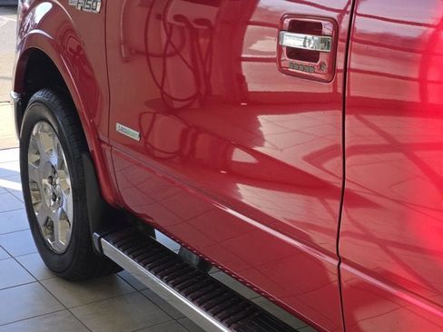 Used 2012 Ford F150 Lariat w/ Lariat Chrome Pkg image 17