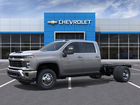 New 2026 Chevrolet Silverado 3500 LT w/ Convenience Package AWD/4WD image 29