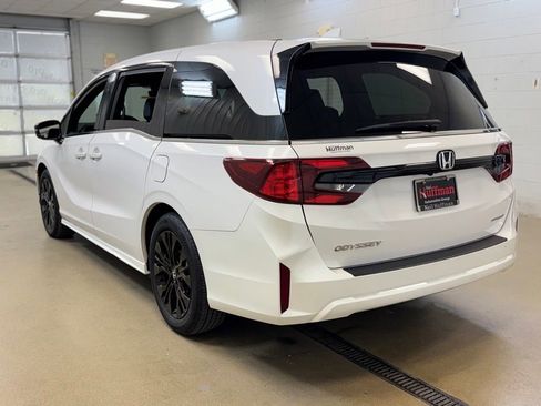 Used 2025 Honda Odyssey Sport-L image 7