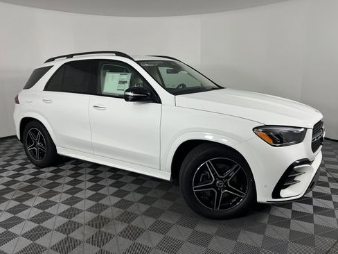 New 2026 Mercedes-Benz GLE 450 4MATIC image 2
