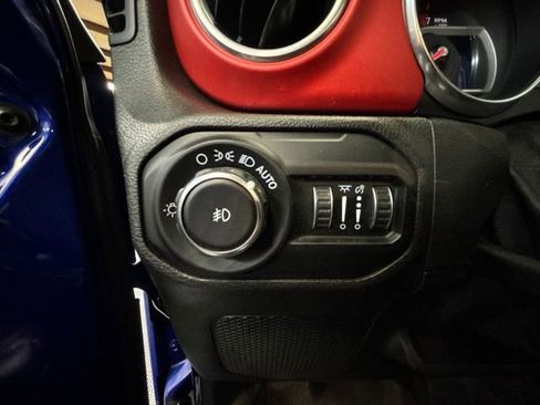 Used 2019 Jeep Wrangler Unlimited Rubicon AWD/4WD image 19
